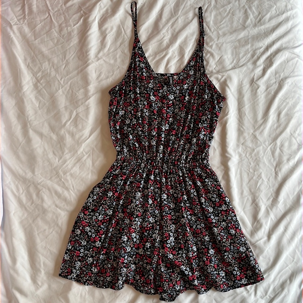 H&M flower romper size 4